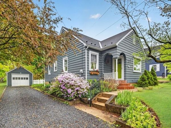 63 Laurel Ave, Franklin, NJ 08528