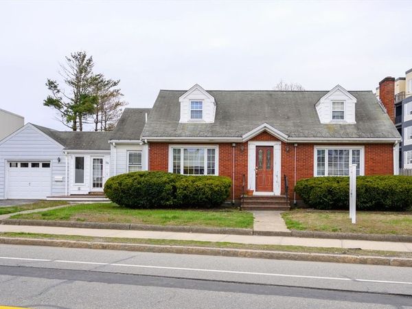 291 Centre St, Quincy, MA 02169