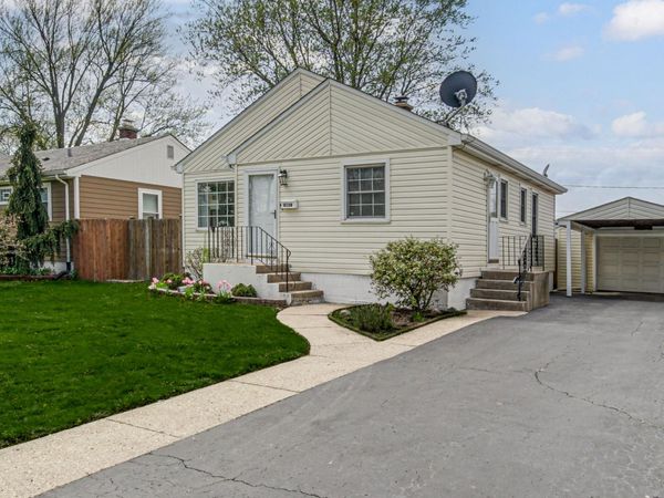 8128 W 4th Place , Highland, IN 46322