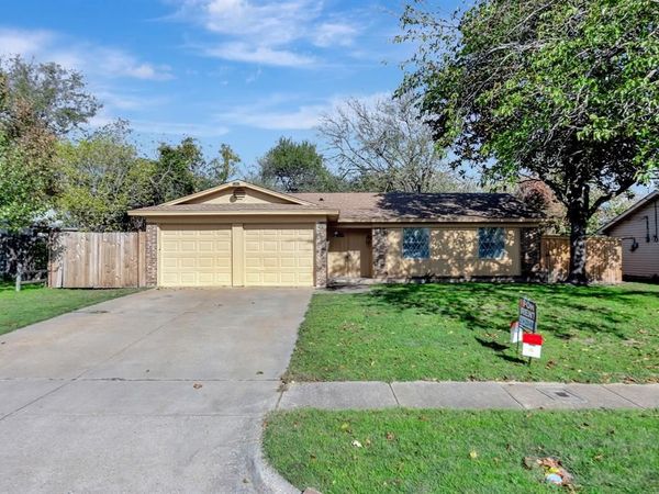 443 E Magnolia Lane, Duncanville, TX 75137