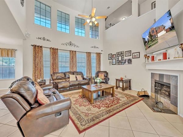 2244 Condor Street , Grand Prairie, TX 75052