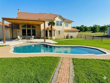 4895 Meadow Breeze Court, Fort Worth, TX 76140