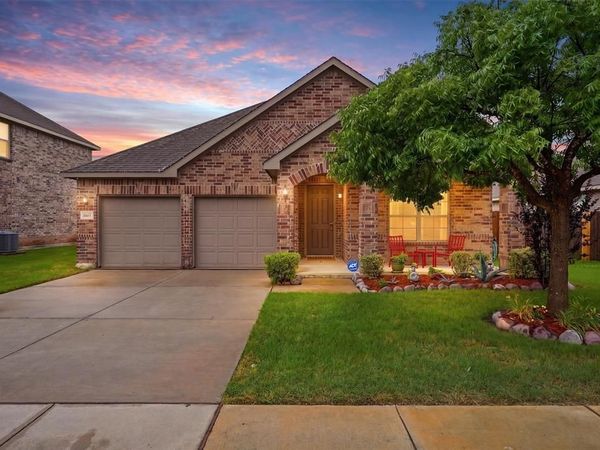 4241 Glen Abbey Drive, Fort Worth, TX 76036
