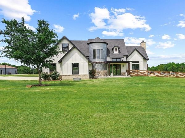 2889 County Road 114 , Whitesboro, TX 76273