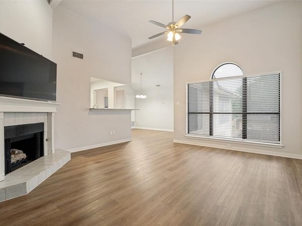 521 Clear Springs Drive, Mesquite, TX 75150