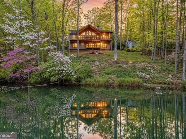 382 Pocaset Drive, Ellijay, GA 30540