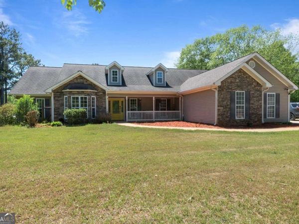 80 Creekside Road, Hogansville, GA 30230