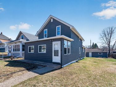 372 Lawson Avenue E, Saint Paul, MN 55130