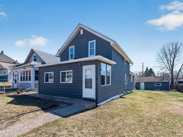 372 Lawson Avenue E, Saint Paul, MN 55130