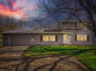 14050 37th Avenue N, Plymouth, MN 55447