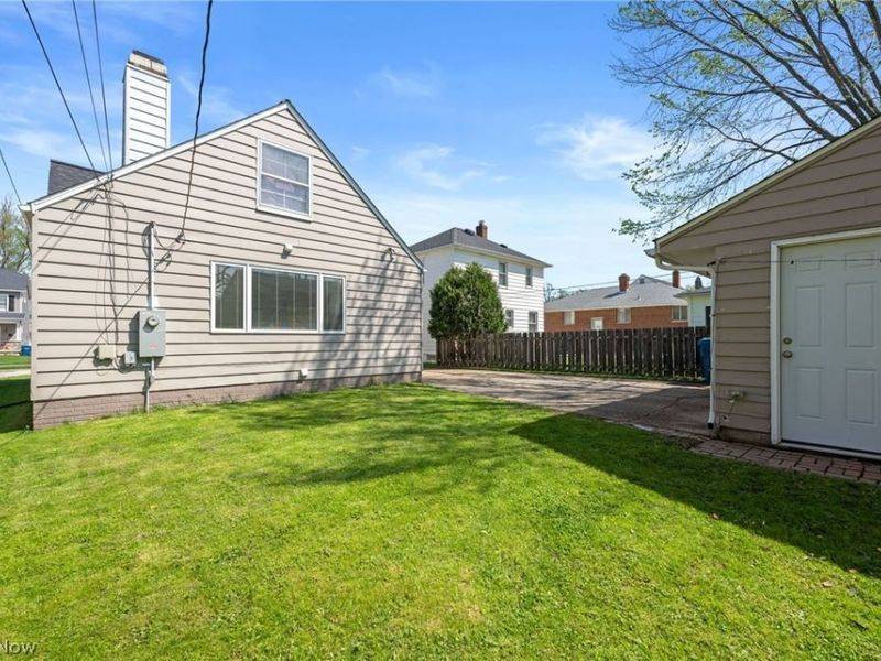 20893 Belvidere Avenue, Fairview Park, OH 44126 Photo 30