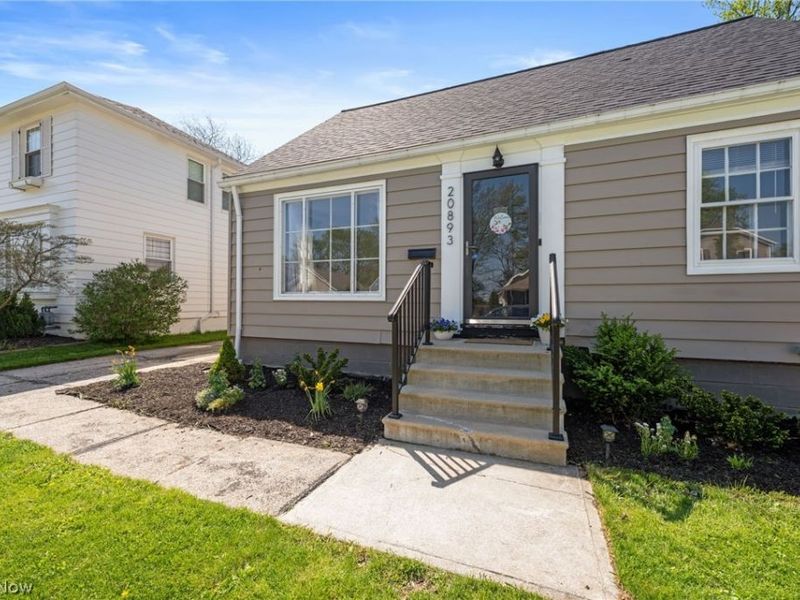 20893 Belvidere Avenue, Fairview Park, OH 44126 Photo 4