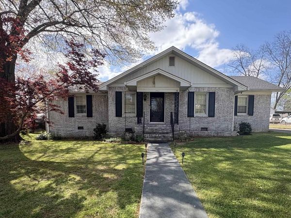 1511 SE 10th Avenue, Decatur, AL 35601