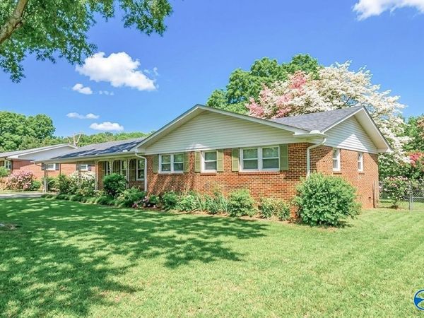 1014 9th Street NW, Arab, AL 35016