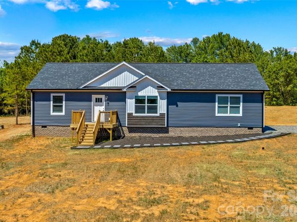 6028 Bridges Street, Catawba, NC 28609
