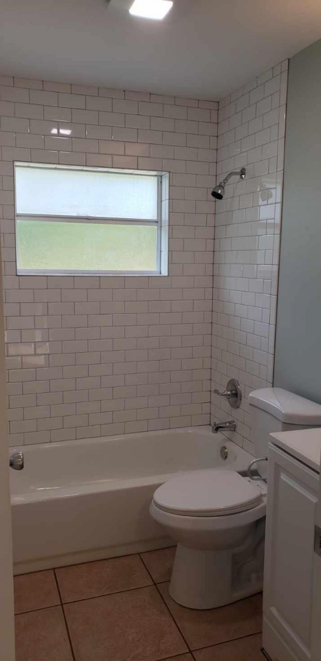 802 N Lake Drive, Unit B, Fort Pierce, FL 34982 Photo
