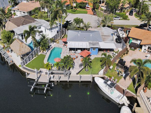 1221 SE 3rd Avenue, Pompano Beach, FL 33060