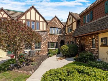 3401 James Street , Unit 7, Syracuse, NY 13206