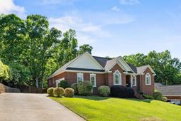 923 Seabrook Court  photo 4