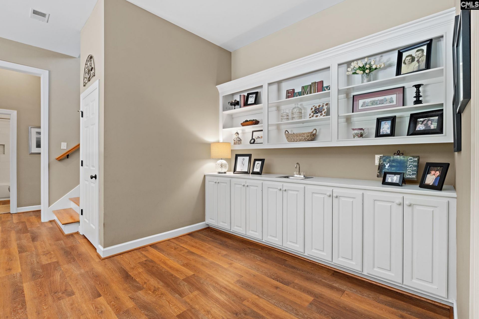 923 Seabrook Court  Photo 35