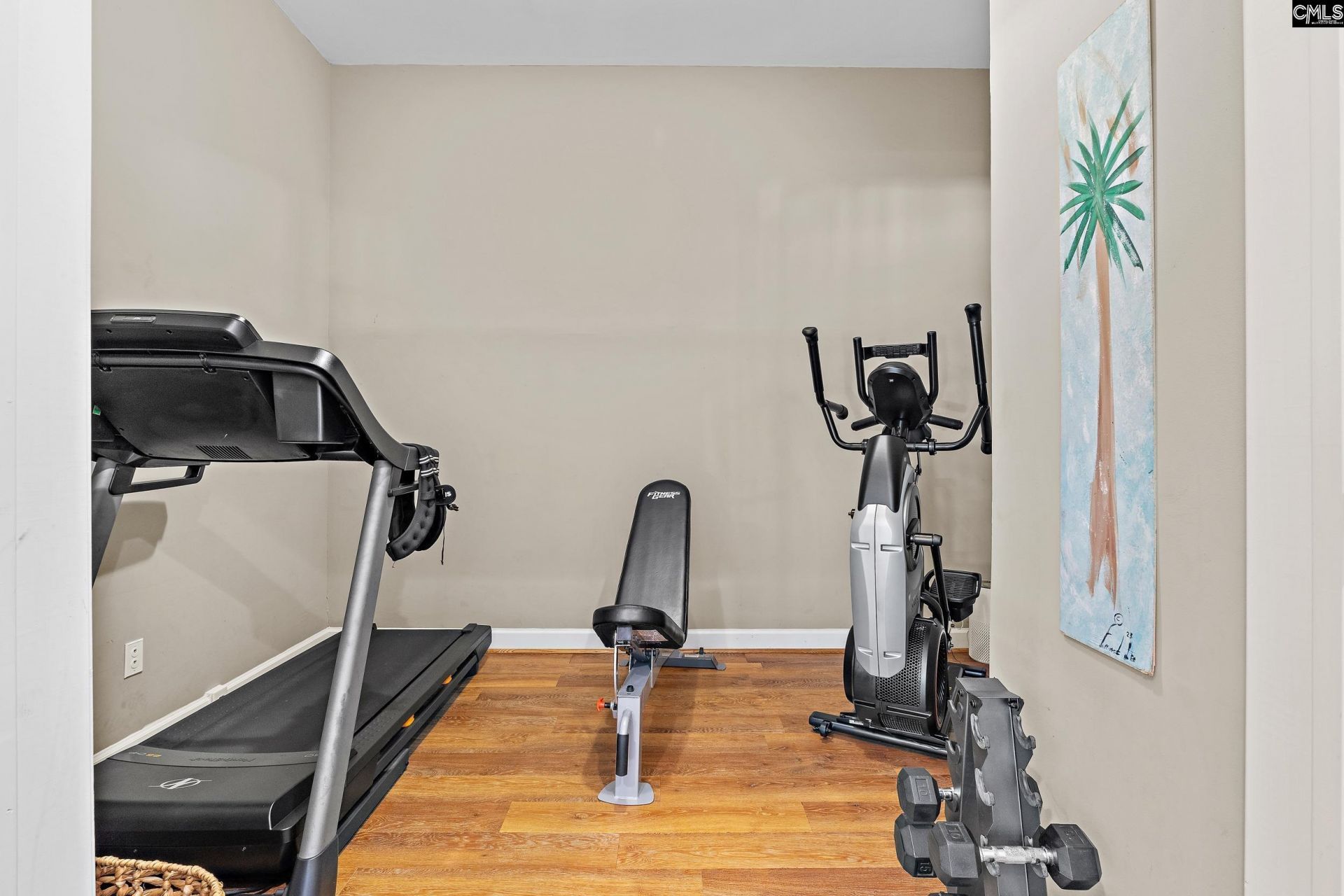 923 Seabrook Court  Photo 38