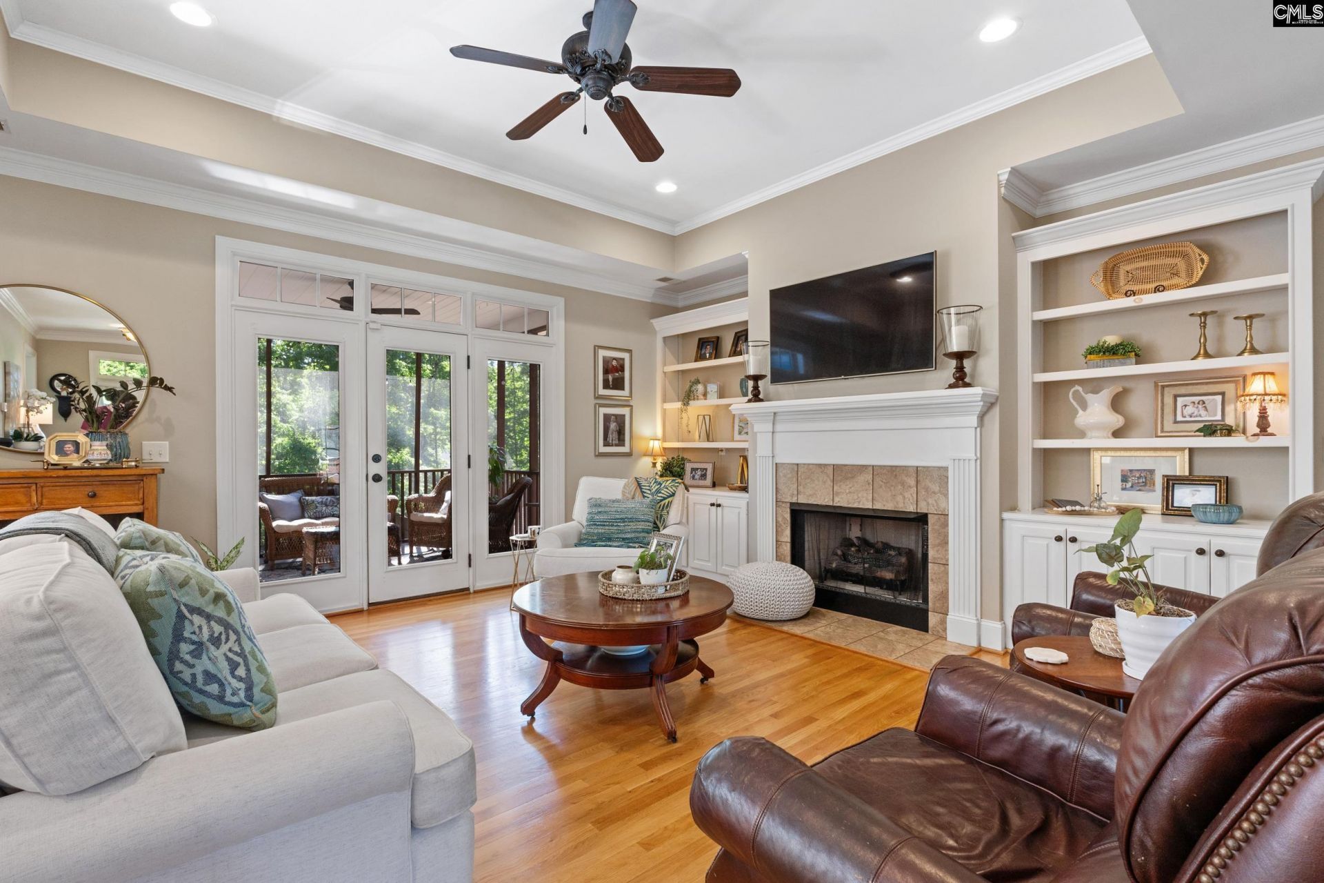 923 Seabrook Court  Photo 6