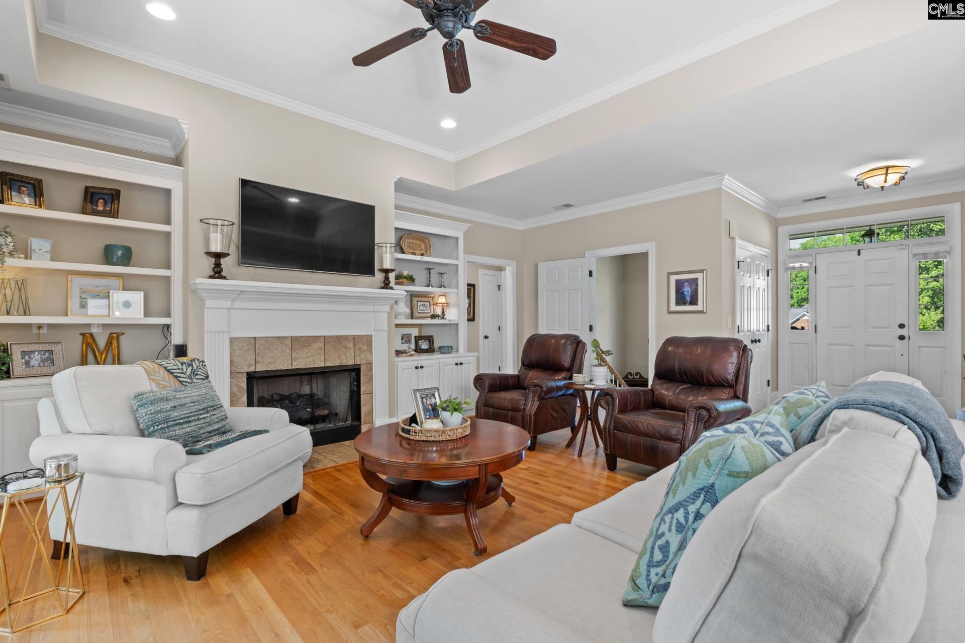 923 Seabrook Court  Photo 7