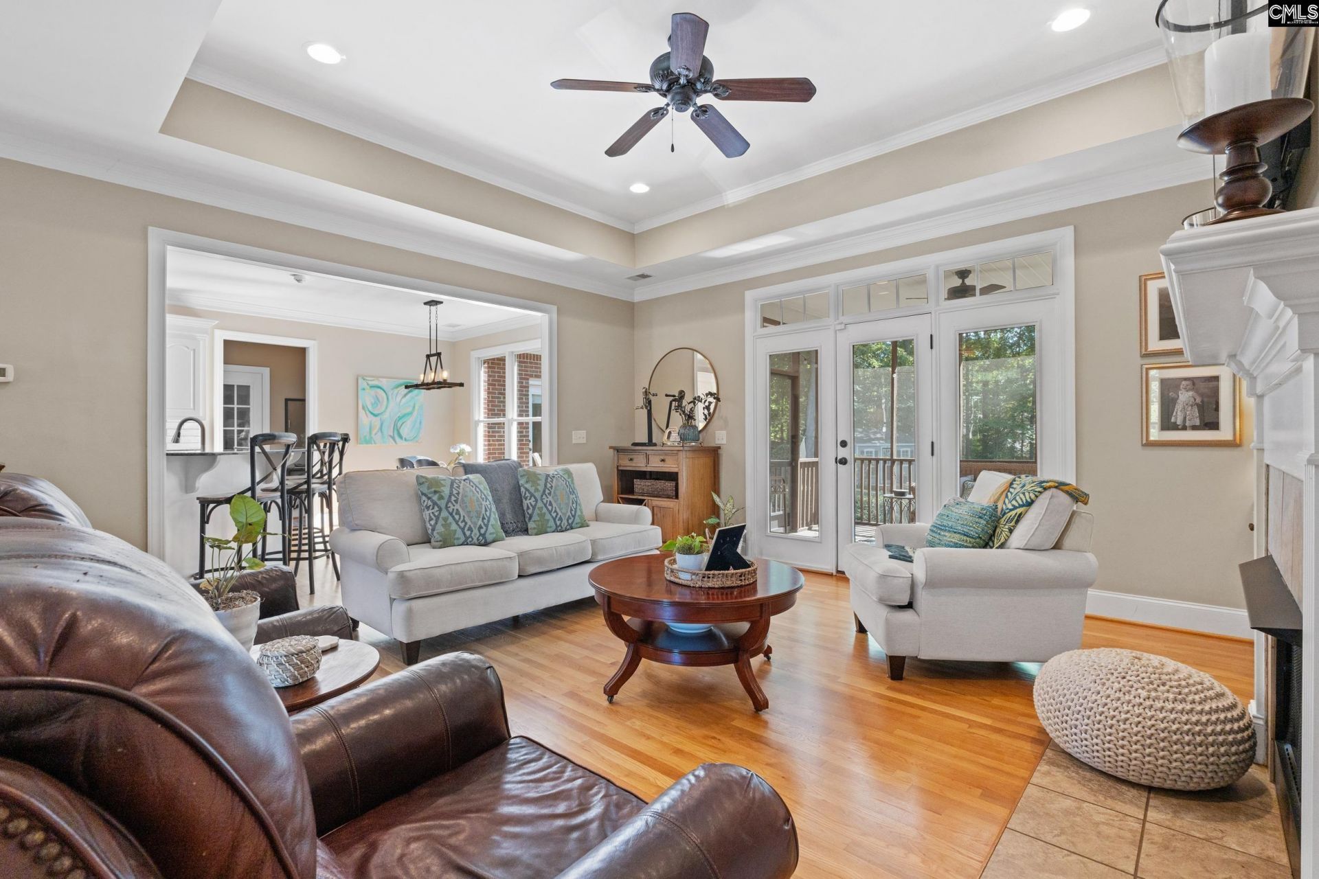 923 Seabrook Court  Photo 8