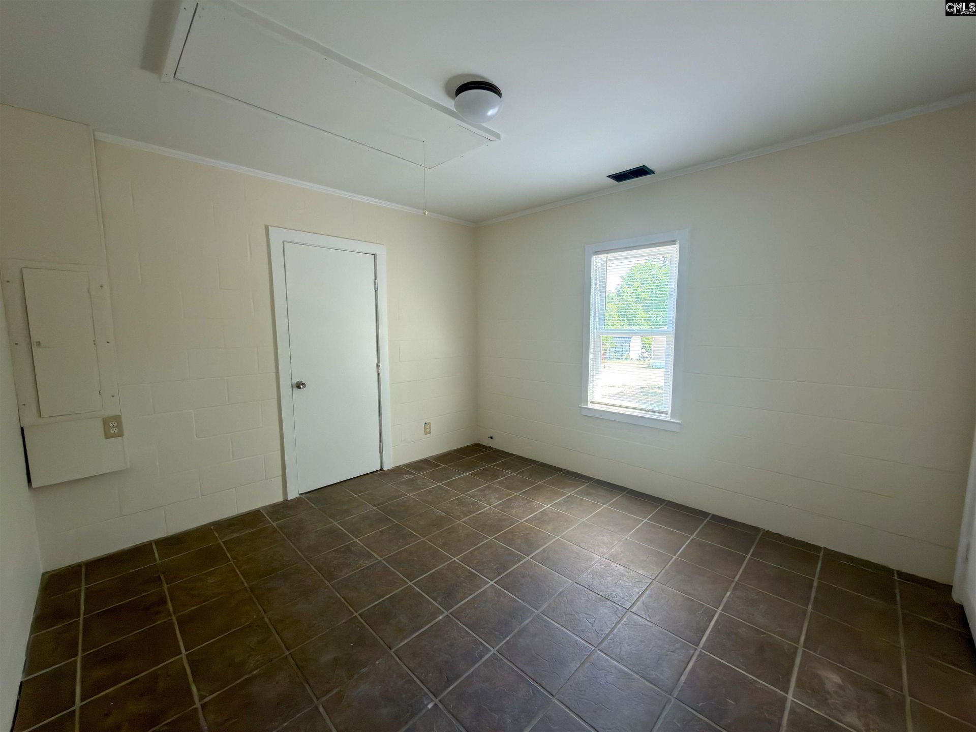 933 Rawl Road Photo 15