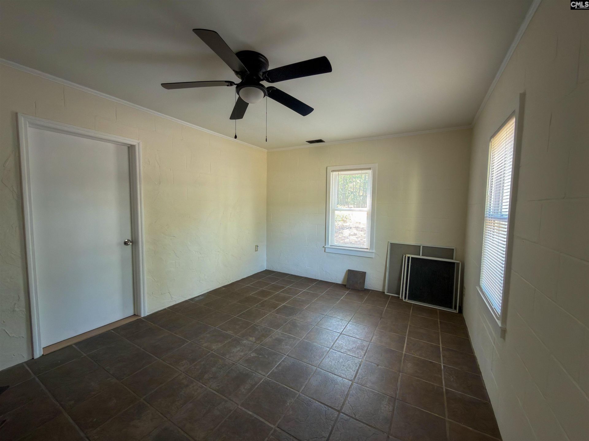 933 Rawl Road Photo 9