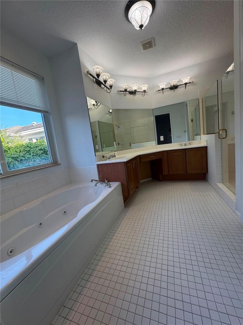 556 NW 39th Cir, Boca Raton, FL 33431 Photo