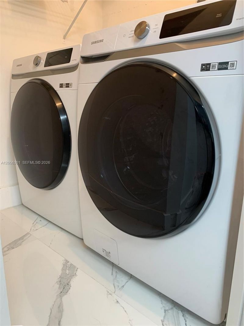 9273 Collins Ave , Unit 606, Surfside, FL 33154 Photo