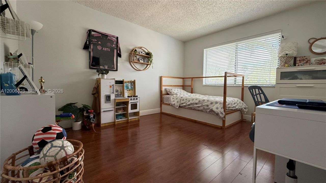 16551 Blatt Blvd, Unit 205, Weston, FL 33326 Photo