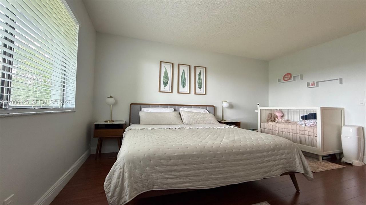 16551 Blatt Blvd, Unit 205, Weston, FL 33326 Photo