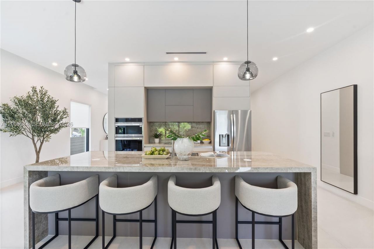 1321 NE 13th Ave , Fort Lauderdale, FL 33304 Photo