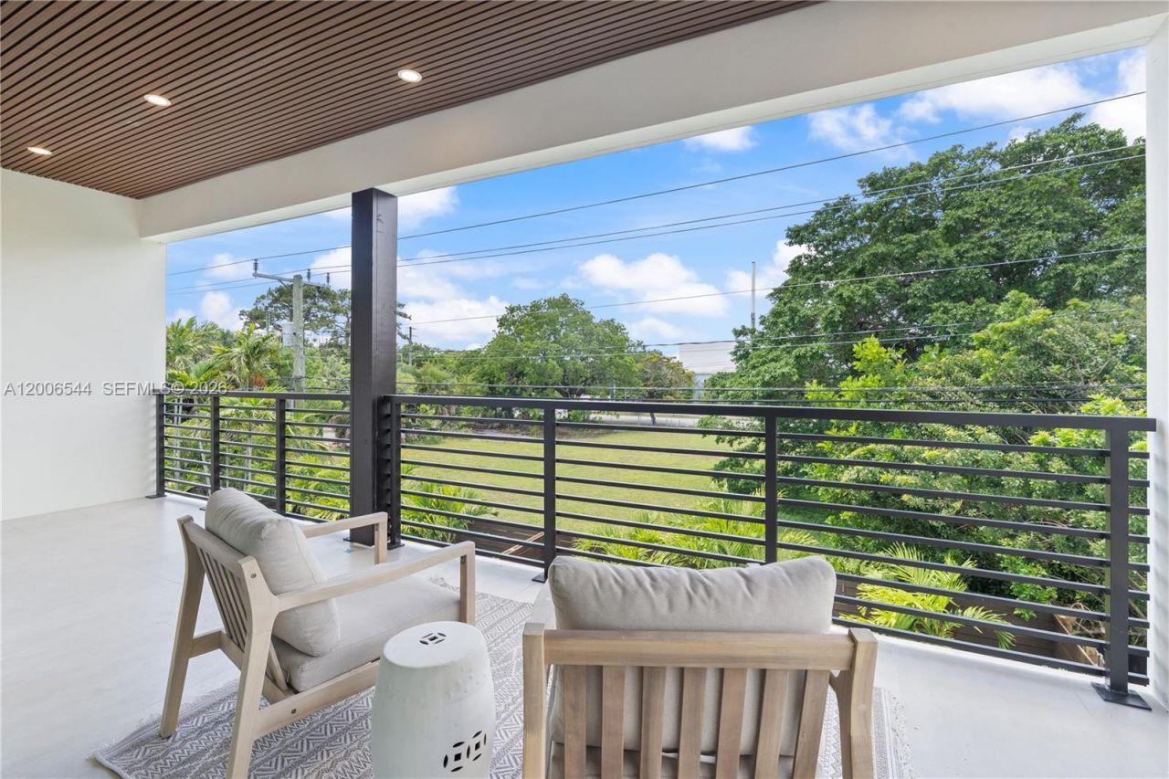 1321 NE 13th Ave , Fort Lauderdale, FL 33304 Photo