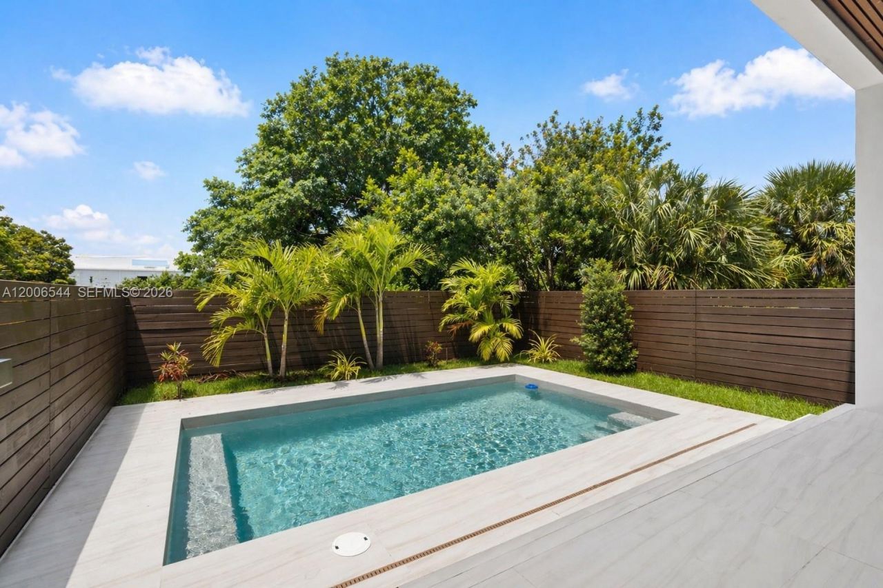 1321 NE 13th Ave , Fort Lauderdale, FL 33304 Photo