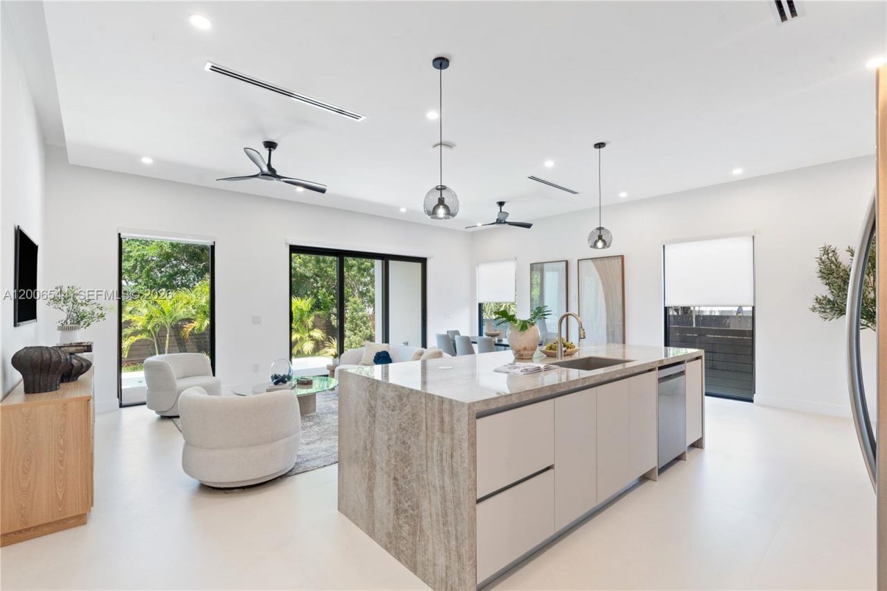 1321 NE 13th Ave , Fort Lauderdale, FL 33304 Photo