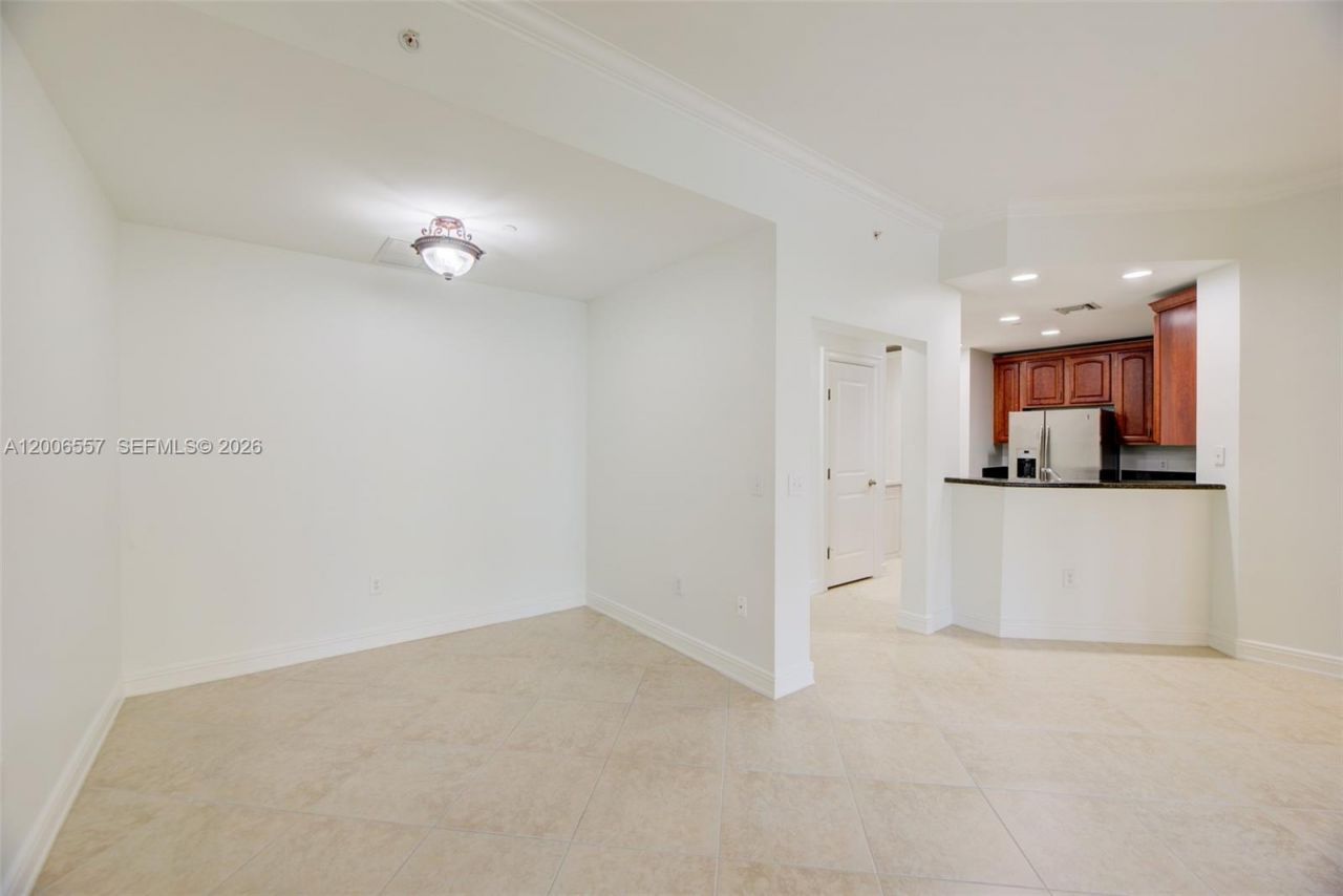 16101 Emerald Estates Dr, Unit 250, Weston, FL 33331 Photo