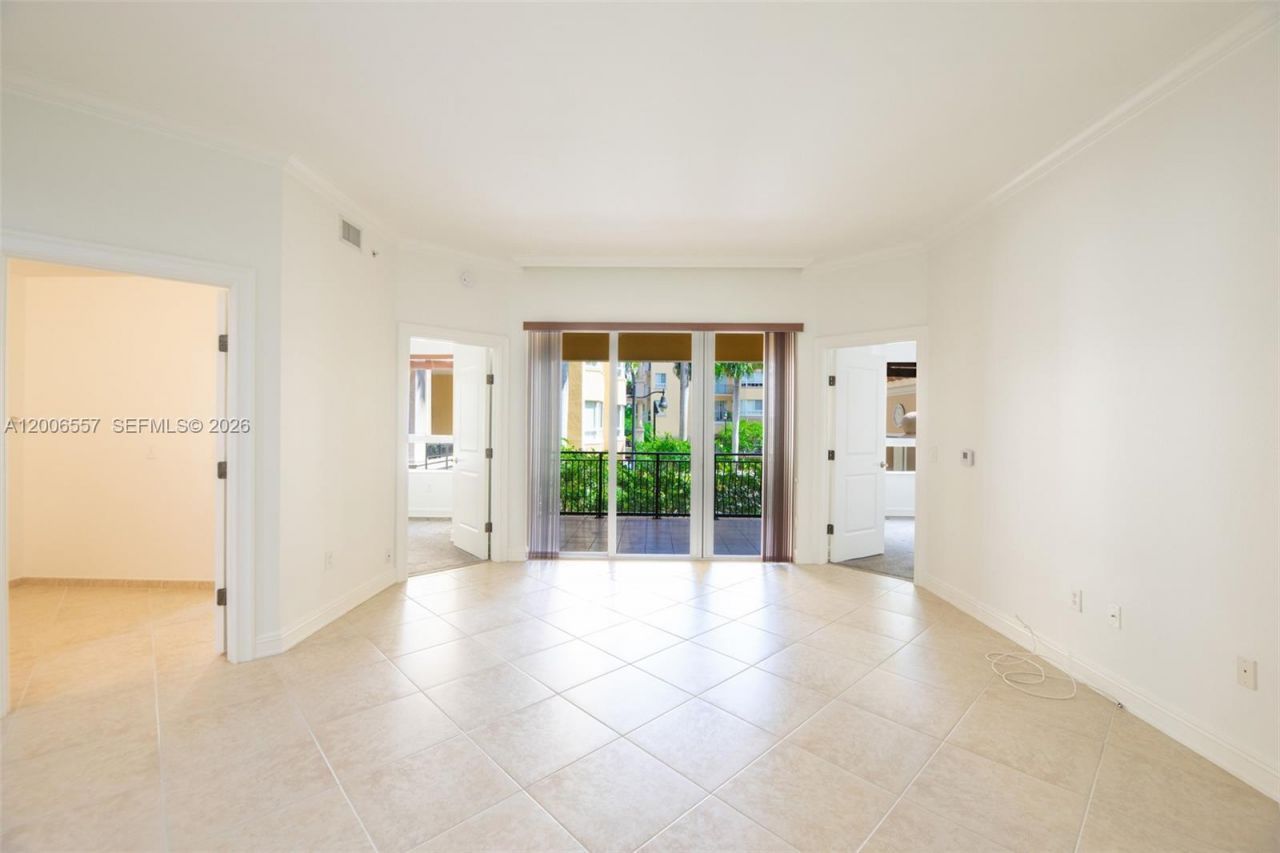 16101 Emerald Estates Dr, Unit 250, Weston, FL 33331 Photo