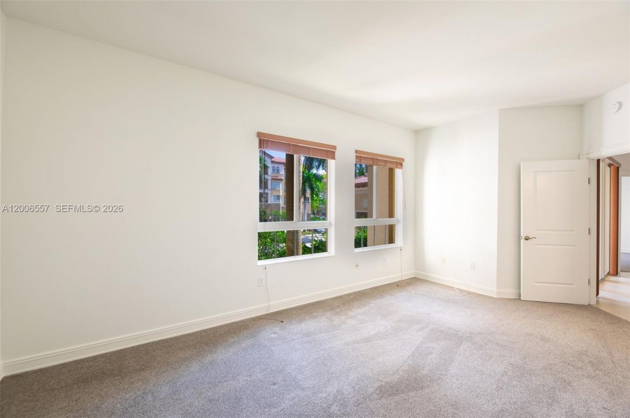 16101 Emerald Estates Dr, Unit 250, Weston, FL 33331 Photo