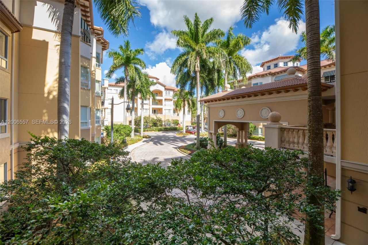 16101 Emerald Estates Dr, Unit 250, Weston, FL 33331 Photo