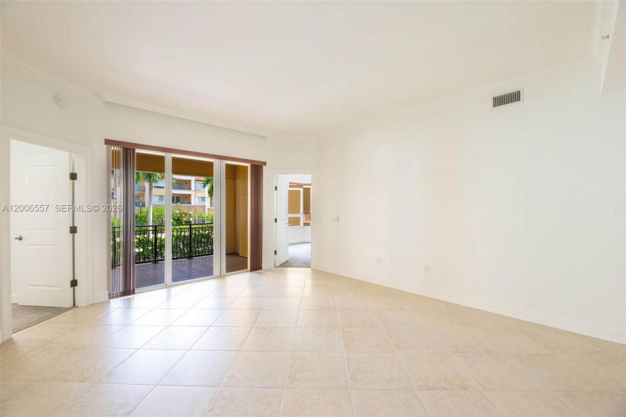 16101 Emerald Estates Dr, Unit 250, Weston, FL 33331 Photo