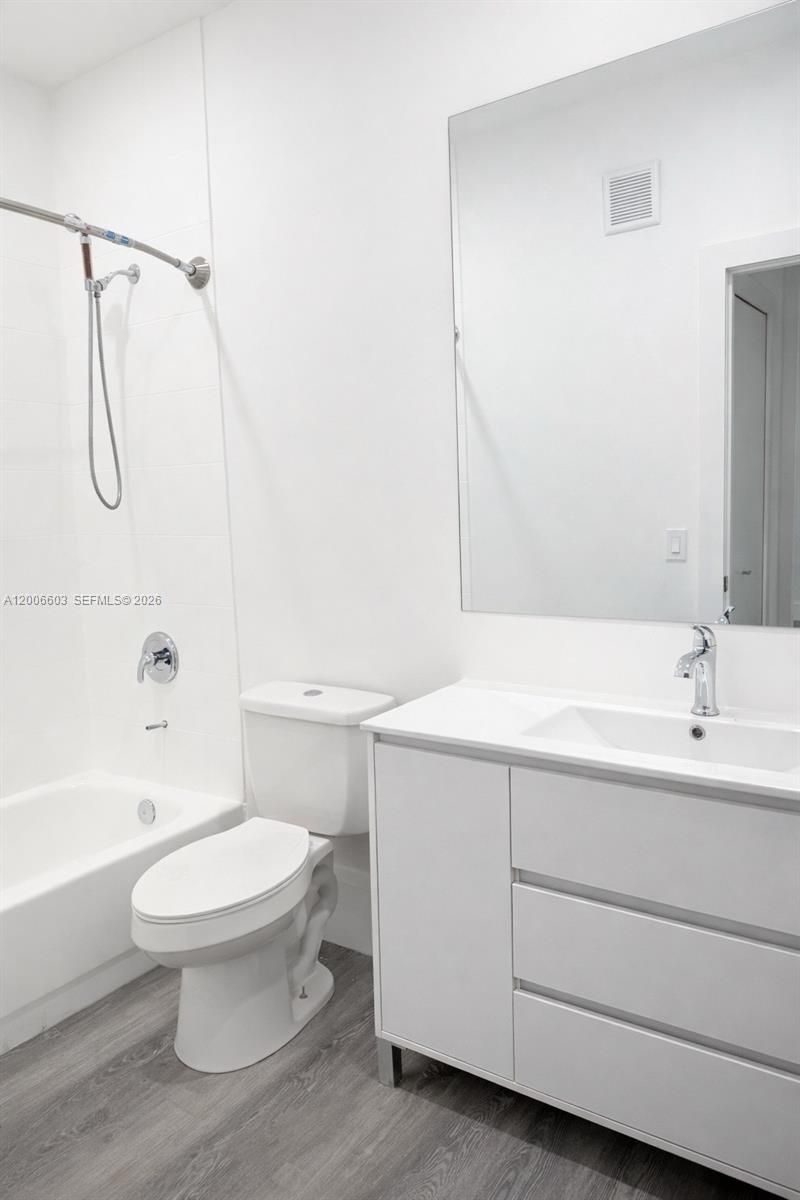 17820 NW 73rd Ave, Unit 101-1, Hialeah, FL 33015 Photo