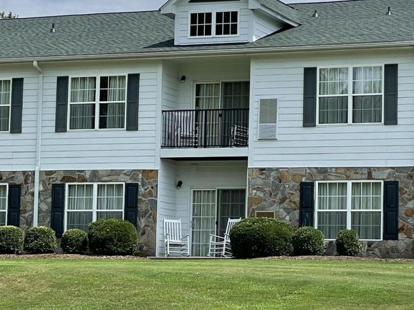 490 Little River Farm Boulevard , Unit A104, Carthage, NC 28327