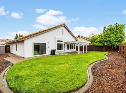 114 Kerwin Way, Folsom, CA 95630 Photo