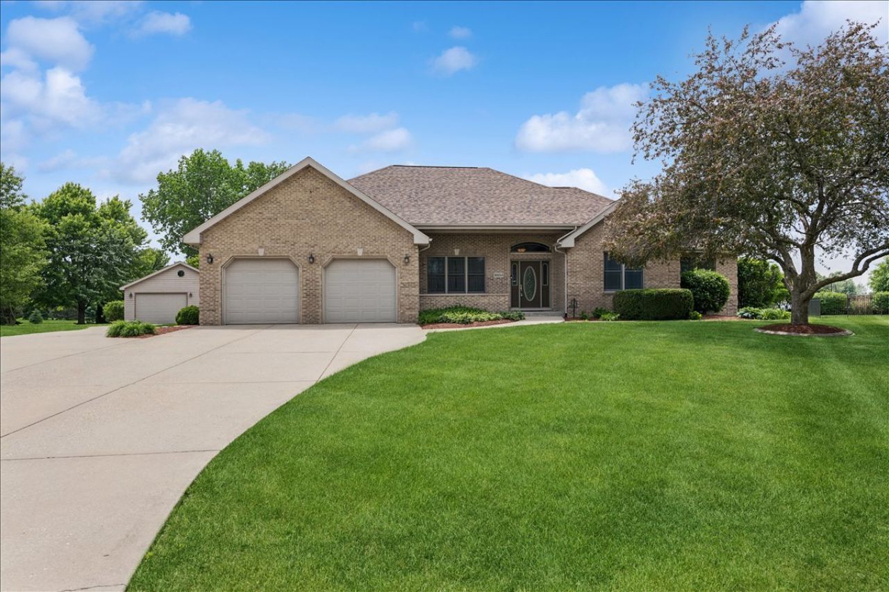 18854 S Palomino Court, Shorewood, IL 60404