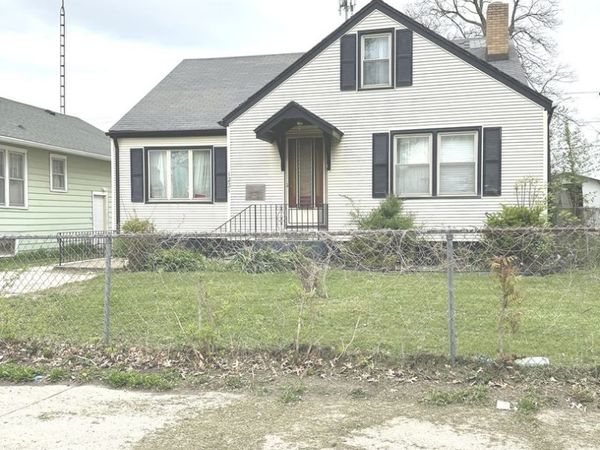 1221 E CHESTNUT Street , Kankakee, IL 60901