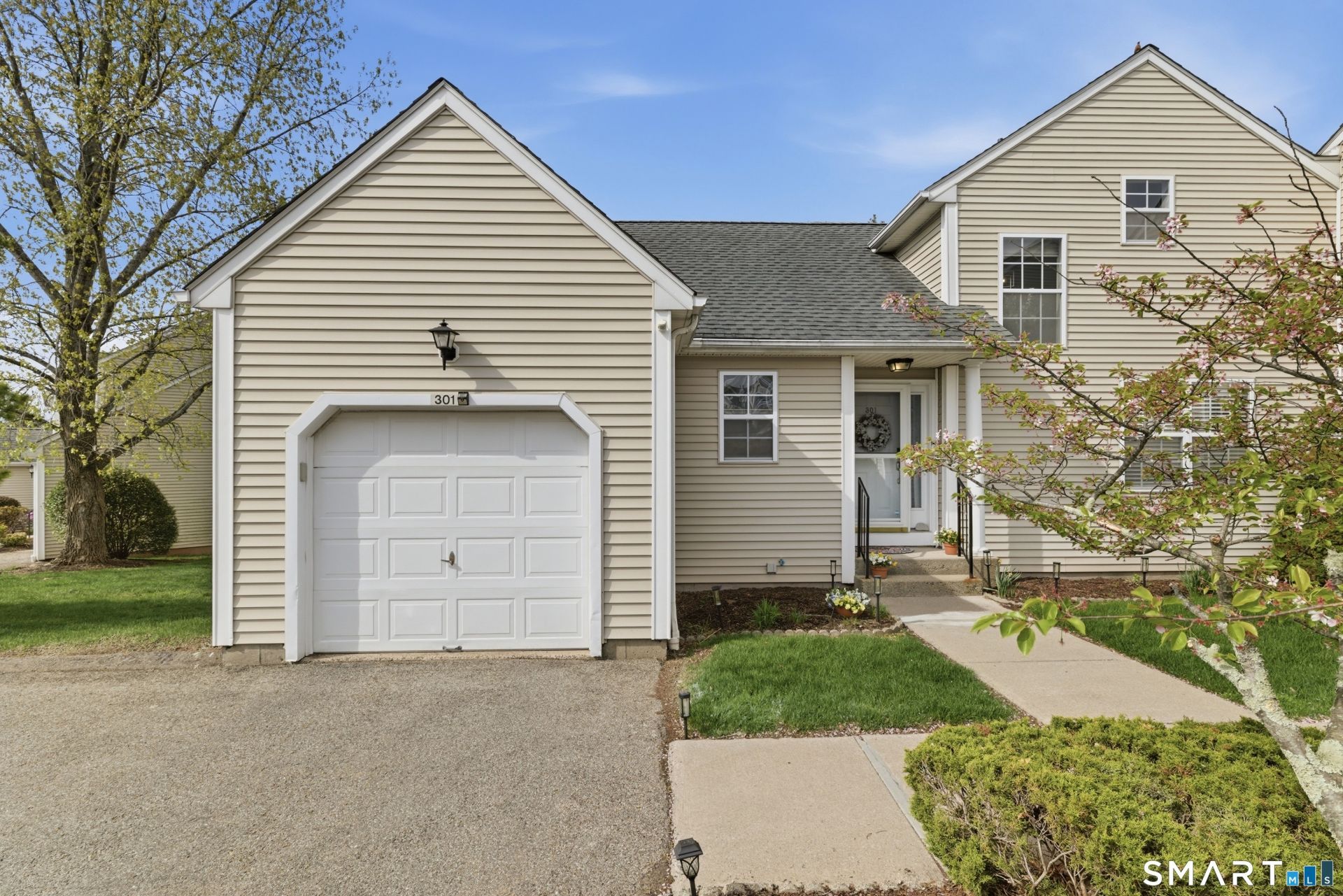 301 Gray Fox, Rocky Hill, CT 06067 Main Photo