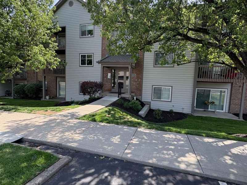 8939 Eagleview, West Chester, OH 45069 Photo 1